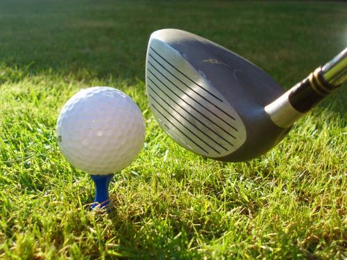 cheap golf equipment image
